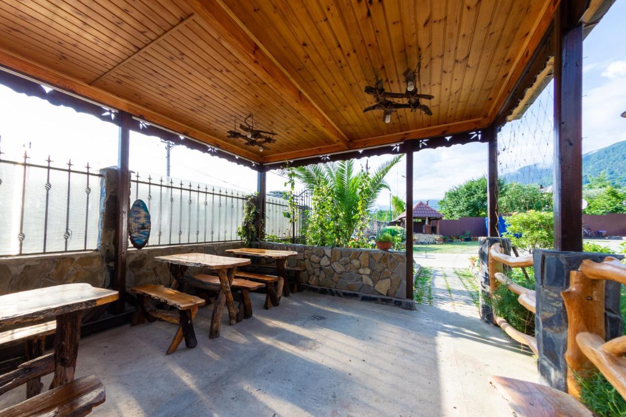 Абхазская Усадьба Hotel Gagra Exterior photo